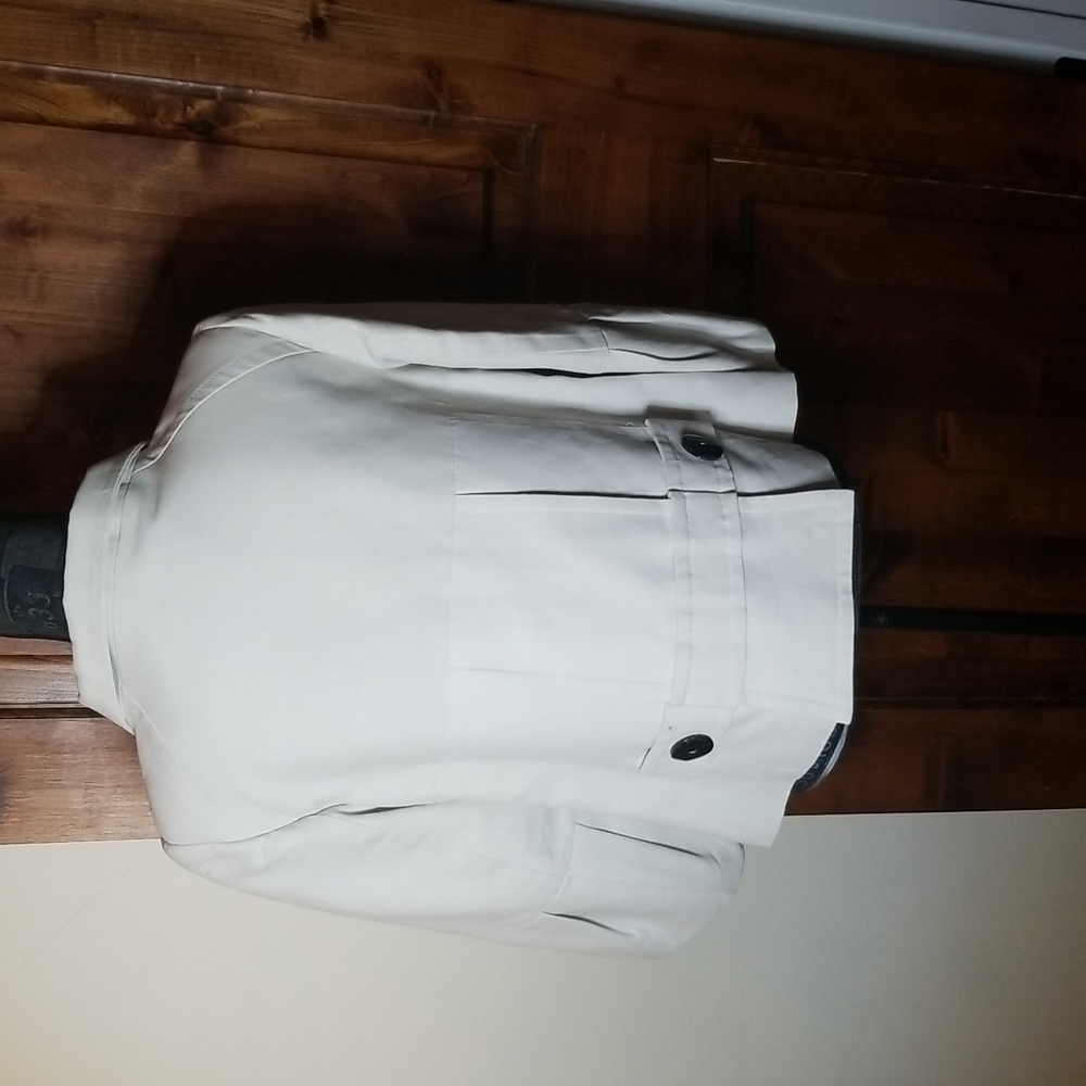 Tan jacket - Picture 6 of 9
